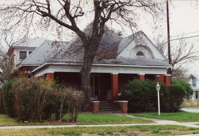 1700 Fairmount 2000
