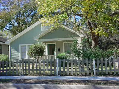 1700 Henderson 2003
Restoration by Rose Lynn Scott
