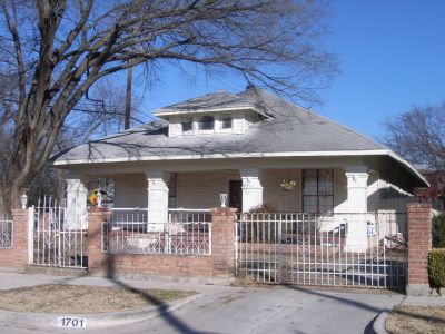 1701 Hurley 2010

