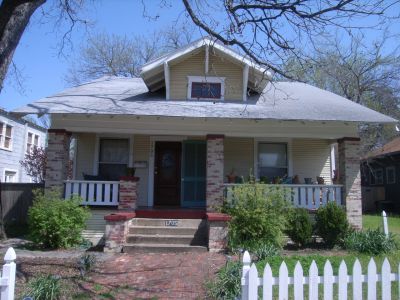 1705 Henderson 2010
