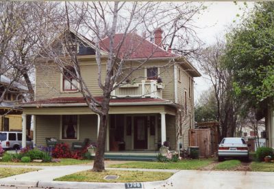1710 Fairmount 2000
