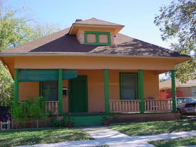 1711 Henderson 2003
