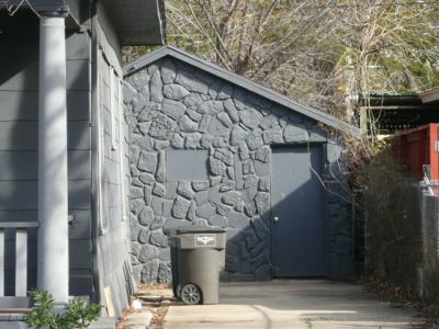 1711 Henderson garage 2008

