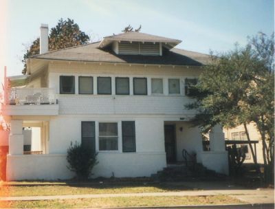 1712 Adams 1995
