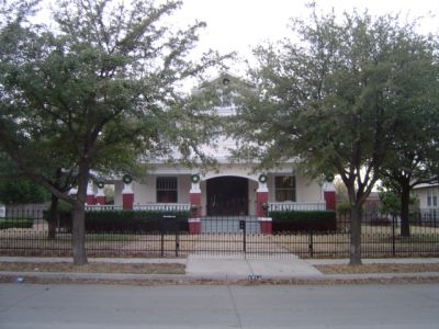 1714 Henderson 2006
