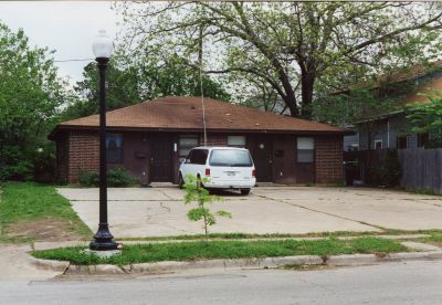 1717 Alston 2000
