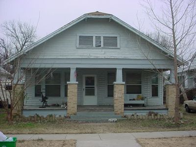 1725 Adams 2002
