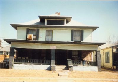 1725 Alston 1995
