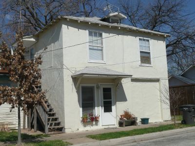 1729 Henderson garage apt 2011
