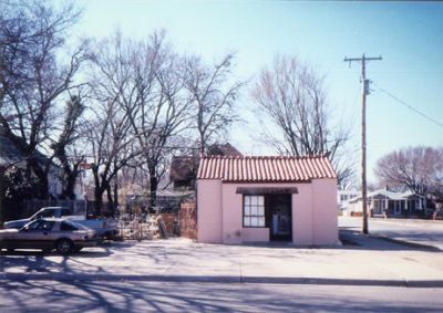 1800 College 1995
