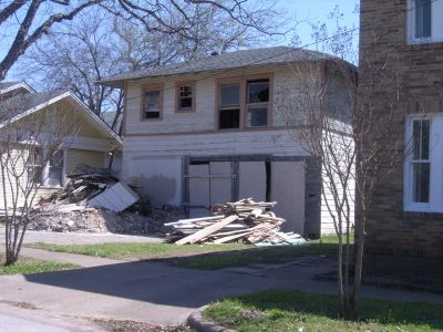 1800 Henderson garage apt 2010
