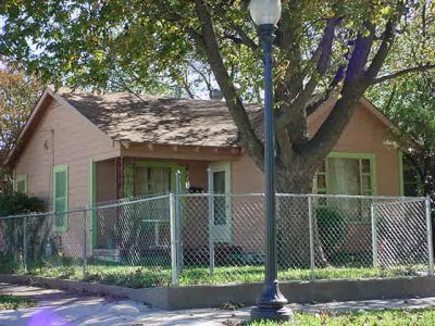1801 Henderson 2003
