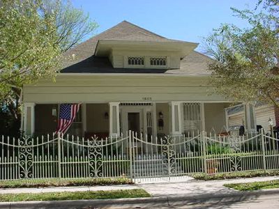 1805 Henderson 2003
