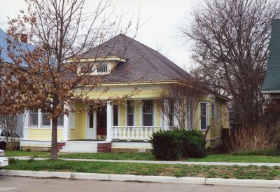 1806 Fairmount 2000
