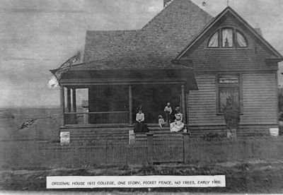 1812 College 1900
Originally a 1 story house
