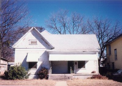 1819 College 1995
