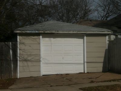 1824 Adams garage 2009
