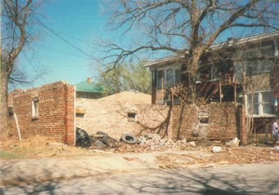 1830 6th garage 1995
Roof caved in, was demolished
