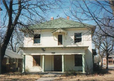 1900 5th 1995
Boarded and abandoned after 10 years
Owner refused to sell it to be saved
