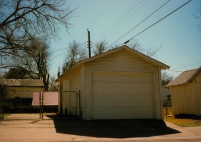 1900 Adams garage 1995
