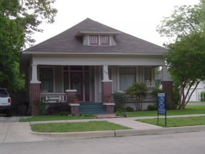 1900 Fairmount 2005
Restoration by Dan Ricker
