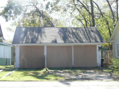 1900 Henderson garage 2008
