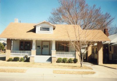1901 College 1995
