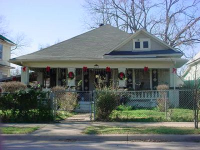 1904 College 2003
