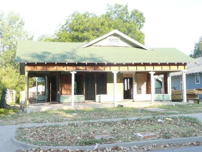 1906 Henderson 2011
Bought and rescued by 
Jose Villalobos and Mark Hixson
