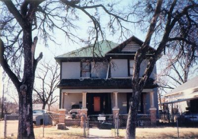 1908 College 1995
