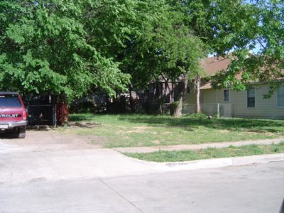 1917 Adams 2005
Original house demolished by the City 2004

