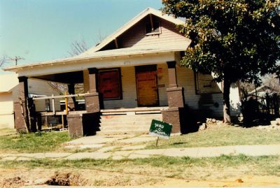 1940 5th 1994
Boarded and abandoned
Awarded "Yard of the Month" in jest
