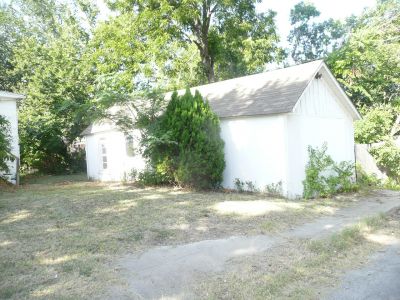 1950 Lipscomb garage 2012
