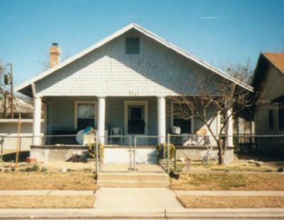 2001 College 1995

