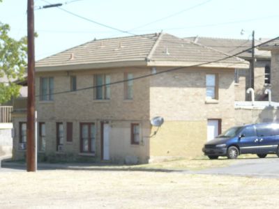 2008 Hemphill 2011
South garage apt
