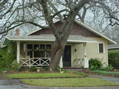 2100 Fairmount 2002
