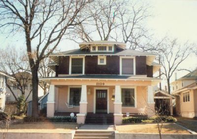 2109 Alston 1995
Restoration by Melvin Damvillier
