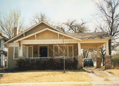 2115 5th 1995
Brick wall railing changed to wood
