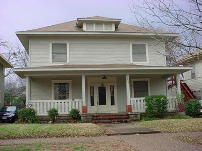 2120 6th 2002
