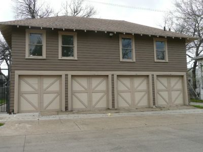 2200 College garage 2008
