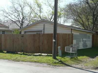 2200 Fairmount garage 2008

