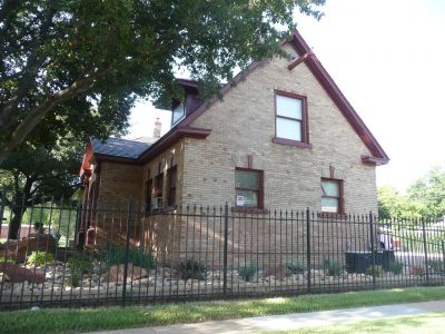 2200 Hemphill 2012
Carriage house 
