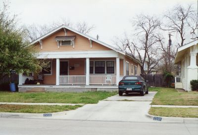 2201 Fairmount 2000
