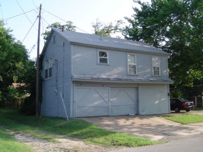 2201 Hurley garageapt 2005
