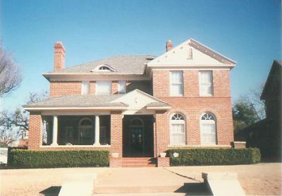 2201 Lipscomb 1995
Restored to single family by Jack and Linda Davis from a rooming house
