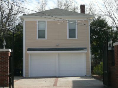 2201 Lipscomb garage 2008
