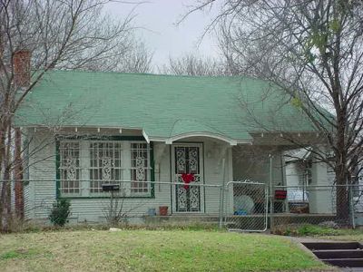 2205 5th 2002
