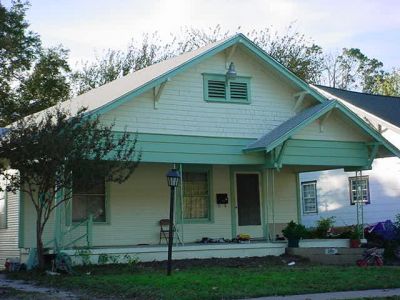 2210 Washington 2003
