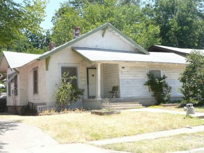 2211 Washington 2011
