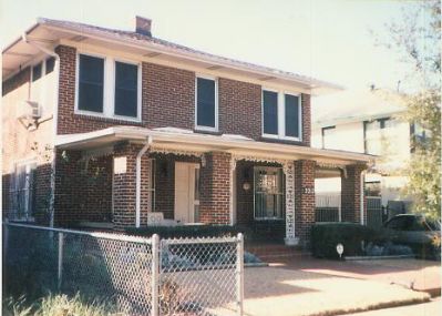 2212 Lipscomb 1995
